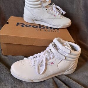 Reebok Kids White High-Top Sneakers New with box
